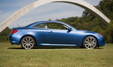 Infiniti продолжит производство G37 Sedan